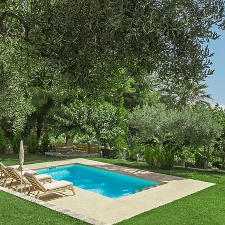 Anatoli Villa