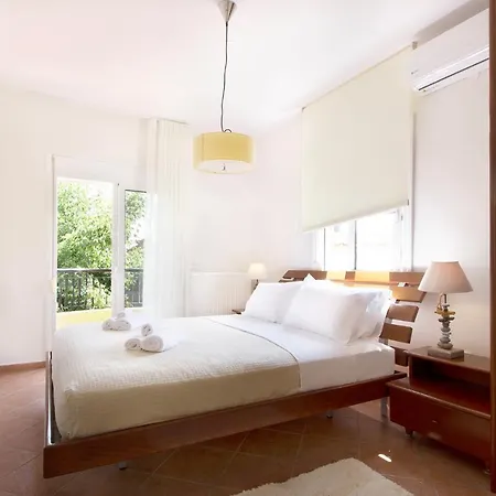 Anatoli Villa