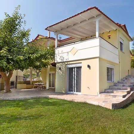 Anatoli Villa *